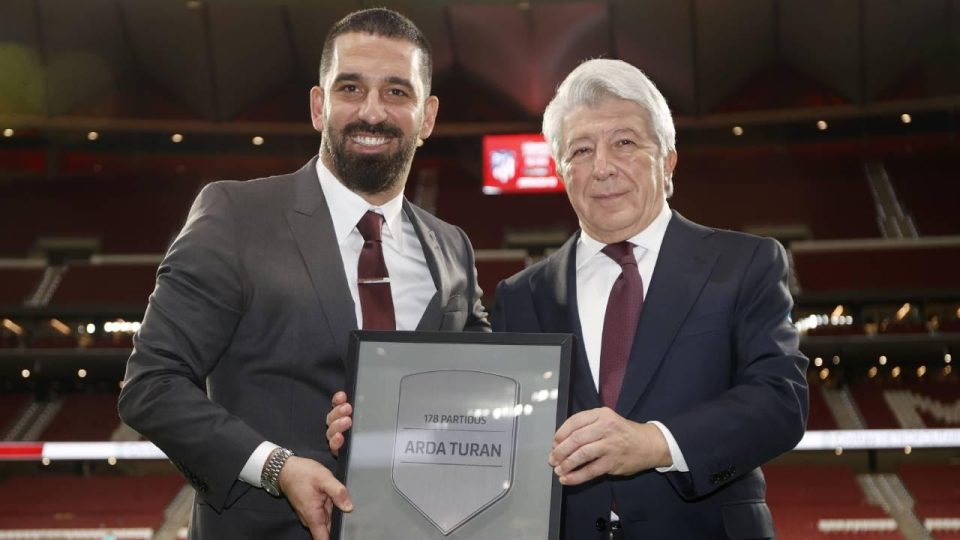 Atletico Madrid Arda Turan’ı onurlandırdı