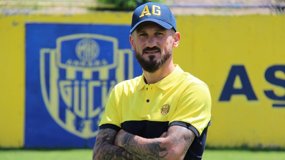 MKE Ankaragücü Oğuz Ceylan’la yollarını ayırdı