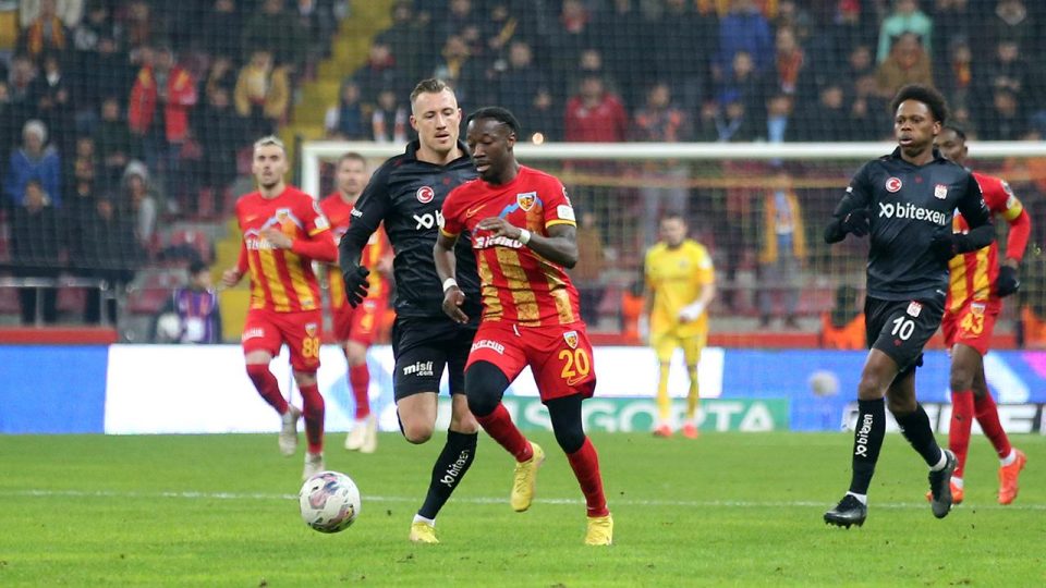 Sivasspor Kayseri deplasmanından eli boş döndü