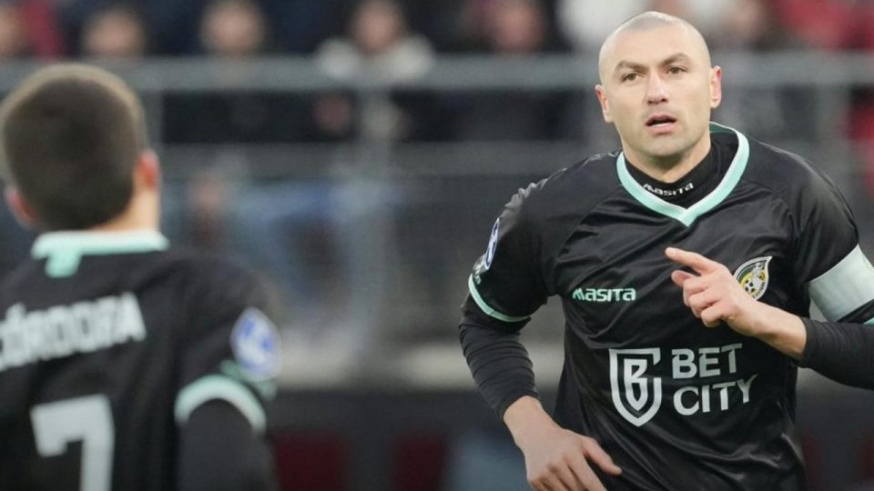 Eski milli futbolcu Burak Yılmaz Fortuna Sittard’dan ayrılıyor