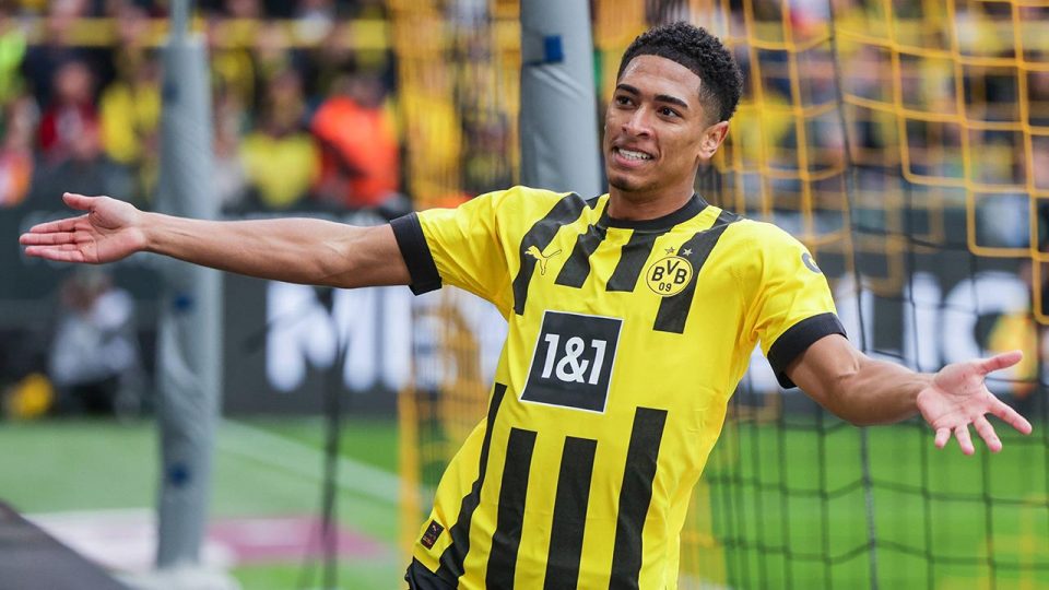 Jude Bellingham Bundesliga’da yılın oyuncusu seçildi