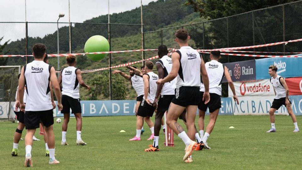 Beşiktaş’ta yeni sezon hazırlıkları sürüyor